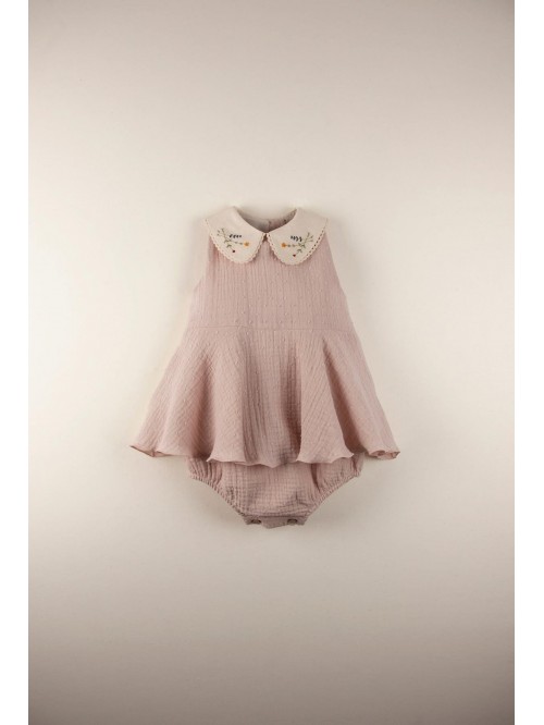 Mod.7.2 Pink romper suit with embroidered collar