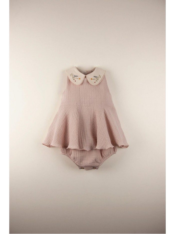 Mod.7.2 Pink romper suit with embroidered collar